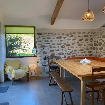 Chez Castagne Holiday home Issor