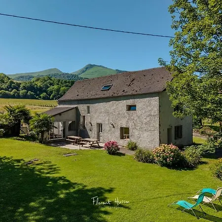 Chez Castagne Casa de Férias *